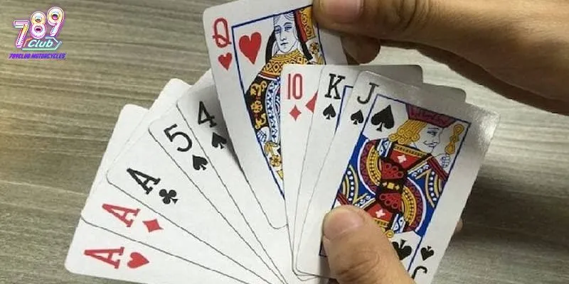 Chiến thuật câu bài trong bài phỏm 789Club